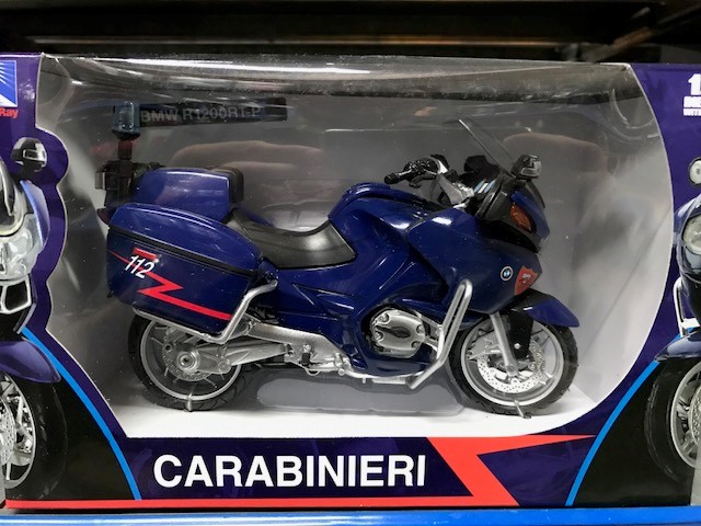 BMW R1200 RT-P Carabinieri - 1:12